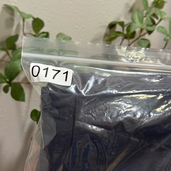 Lululemon Size 36 ABC Classic Fit 5 Pocket Pant Warpstreme Stretch Casual Travel - Picture 6 of 7